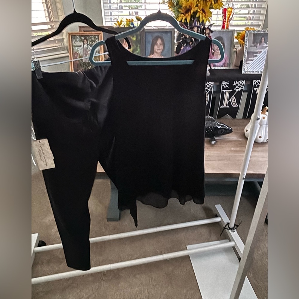 145-Body Control Leggings NWT Size XL and Loft Flowy Black Top Size Large Bundle